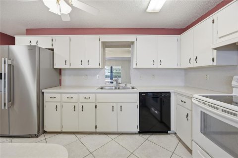 House in Ocala, Florida 2 bedrooms, 162.39 sq.m. № 2091763 - photo 16