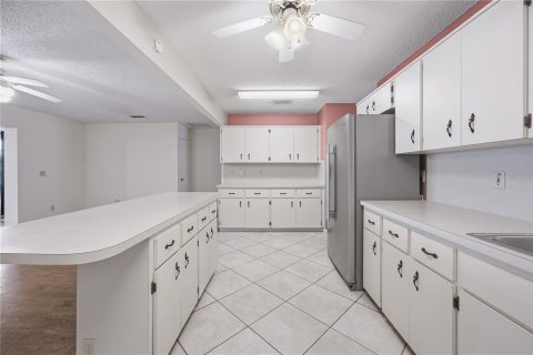 House in Ocala, Florida 2 bedrooms, 162.39 sq.m. № 2091763 - photo 18