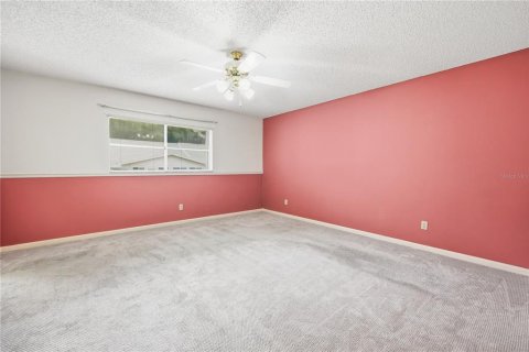 House in Ocala, Florida 2 bedrooms, 162.39 sq.m. № 2091763 - photo 24