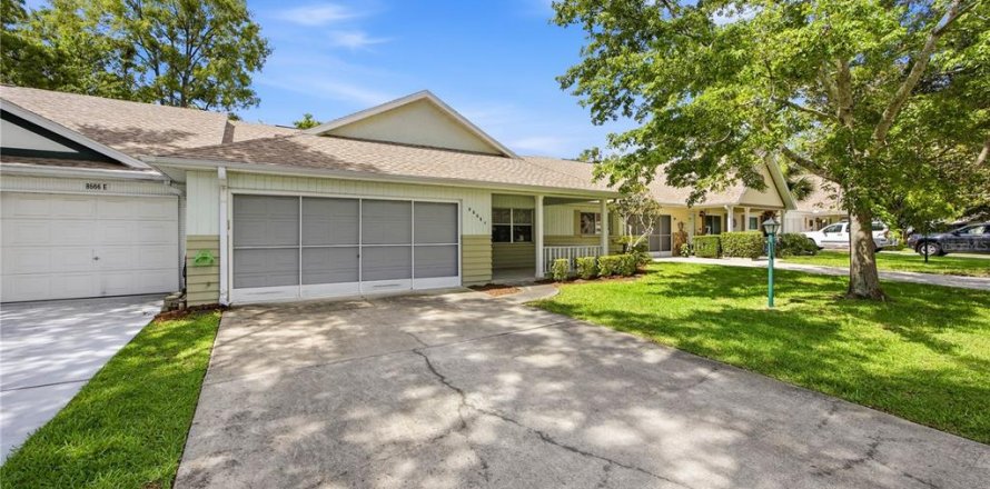 House in Ocala, Florida 2 bedrooms, 162.39 sq.m. № 2091763