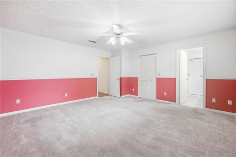 House in Ocala, Florida 2 bedrooms, 162.39 sq.m. № 2091763 - photo 25