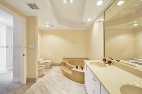 Copropriété à vendre à Aventura, Floride: 2 chambres, 136.57 m2 № 2048288 - photo 28