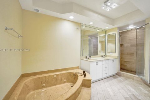 Copropriété à vendre à Aventura, Floride: 2 chambres, 136.57 m2 № 2048288 - photo 27