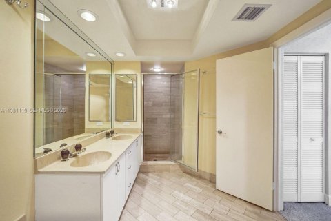Copropriété à vendre à Aventura, Floride: 2 chambres, 136.57 m2 № 2048288 - photo 30