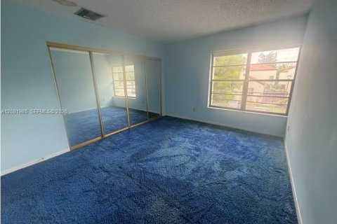 Adosado en venta en Miami, Florida, 2 dormitorios, 99.03 m2 № 2374226 - foto 8