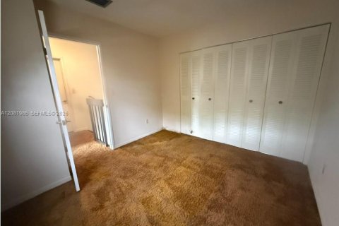Adosado en venta en Miami, Florida, 2 dormitorios, 99.03 m2 № 2374226 - foto 9
