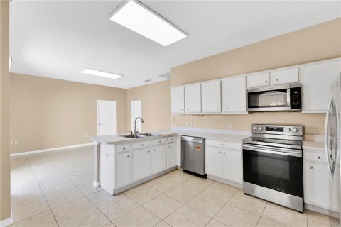 House in Kissimmee, Florida 4 bedrooms, 157 sq.m. № 2428818 - photo 9