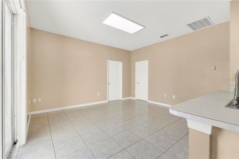 House in Kissimmee, Florida 4 bedrooms, 157 sq.m. № 2428818 - photo 6