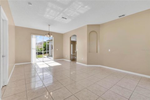 House in Kissimmee, Florida 4 bedrooms, 157 sq.m. № 2428818 - photo 2