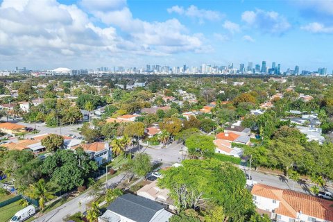 House in Miami, Florida 3 bedrooms, 95.13 sq.m. № 2049338 - photo 29