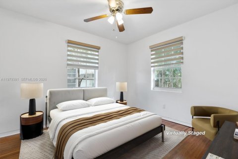 House in Miami, Florida 3 bedrooms, 95.13 sq.m. № 2049338 - photo 15