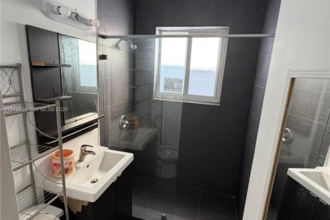 Снять в аренду квартиру в Майами-Бич, Флорида 2 спальни, 702.16м2, № 2005566 - фото 6