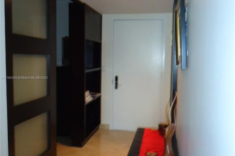 Copropriété à louer à Hallandale Beach, Floride: 1 chambre, 75.34 m2 № 11164 - photo 14
