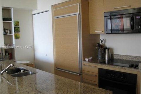 Copropriété à louer à Hallandale Beach, Floride: 1 chambre, 75.34 m2 № 11164 - photo 3
