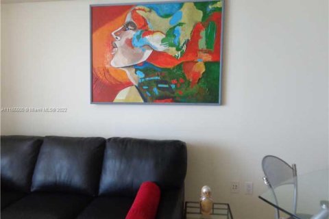 Copropriété à louer à Hallandale Beach, Floride: 1 chambre, 75.34 m2 № 11164 - photo 6