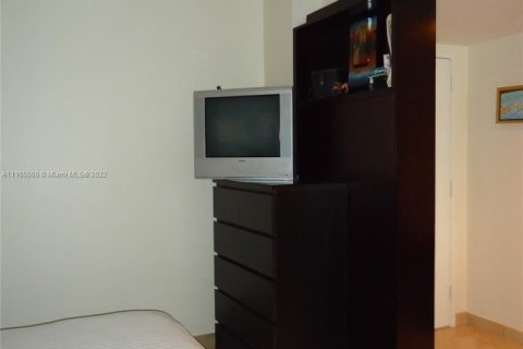 Copropriété à louer à Hallandale Beach, Floride: 1 chambre, 75.34 m2 № 11164 - photo 12