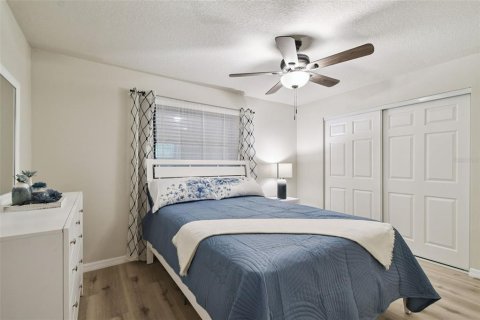 Casa en venta en Tampa, Florida, 3 dormitorios, 184.78 m2 № 2107673 - foto 26