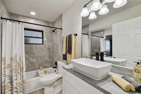 Casa en venta en Tampa, Florida, 3 dormitorios, 184.78 m2 № 2107673 - foto 20
