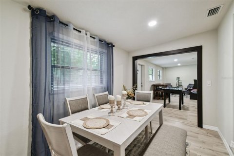 Casa en venta en Tampa, Florida, 3 dormitorios, 184.78 m2 № 2107673 - foto 7