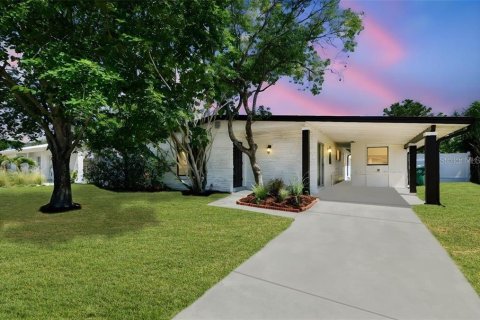 Villa ou maison à Tampa, Floride 3 chambres, 184.78 m2 № 2107673