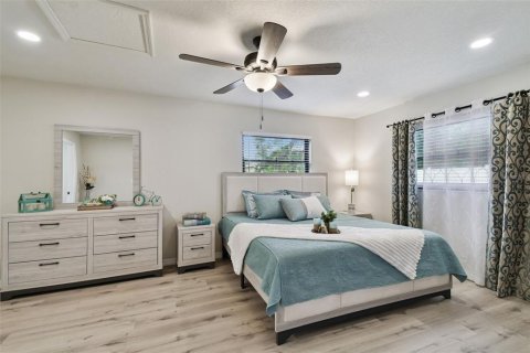 Casa en venta en Tampa, Florida, 3 dormitorios, 184.78 m2 № 2107673 - foto 21