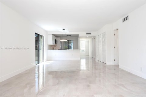 Condominio en venta en Weston, Florida, 2 dormitorios, 113.34 m2 № 2054884 - foto 13