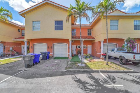 Townhouse in Hollywood, Florida 3 bedrooms, 146.79 sq.m. № 1940051 - photo 27