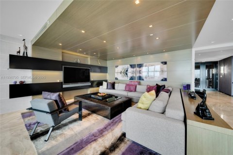 Condo in Fort Lauderdale, Florida, 3 bedrooms  № 1994931 - photo 20