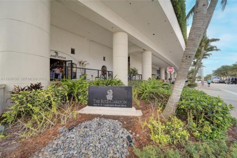 Condo in Fort Lauderdale, Florida, 3 bedrooms  № 1994931 - photo 9