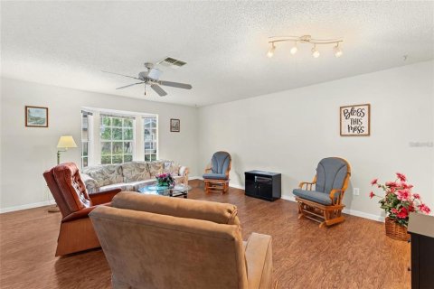Touwnhouse à louer à Palm Harbor, Floride: 3 chambres, 137.96 m2 № 1902300 - photo 3