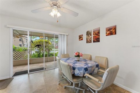 Touwnhouse à louer à Palm Harbor, Floride: 3 chambres, 137.96 m2 № 1902300 - photo 7
