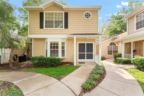 Touwnhouse à louer à Palm Harbor, Floride: 3 chambres, 137.96 m2 № 1902300 - photo 1
