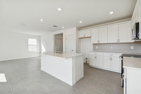 House in Palmetto, Florida 4 bedrooms, 198.25 sq.m. № 2119025 - photo 3