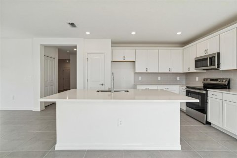 House in Palmetto, Florida 4 bedrooms, 198.25 sq.m. № 2119025 - photo 4