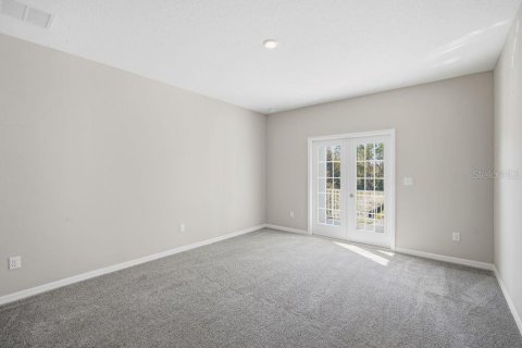 House in Zephyrhills, Florida 5 bedrooms, 317.91 sq.m. № 2209199 - photo 8