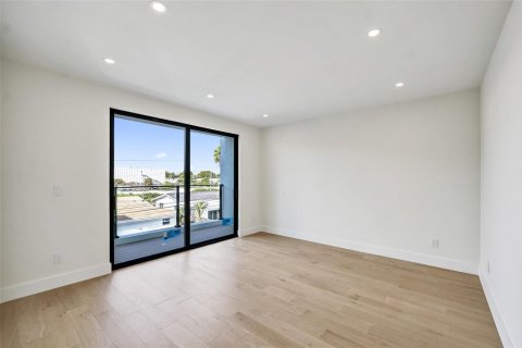 Touwnhouse à vendre à Fort Lauderdale, Floride: 3 chambres, 257.8 m2 № 2191140 - photo 27