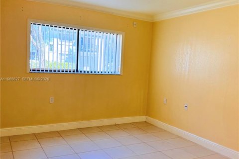 Снять в аренду кондоминиум в Хайалиа, Флорида 2 спальни, 80.82м2, № 2027258 - фото 15