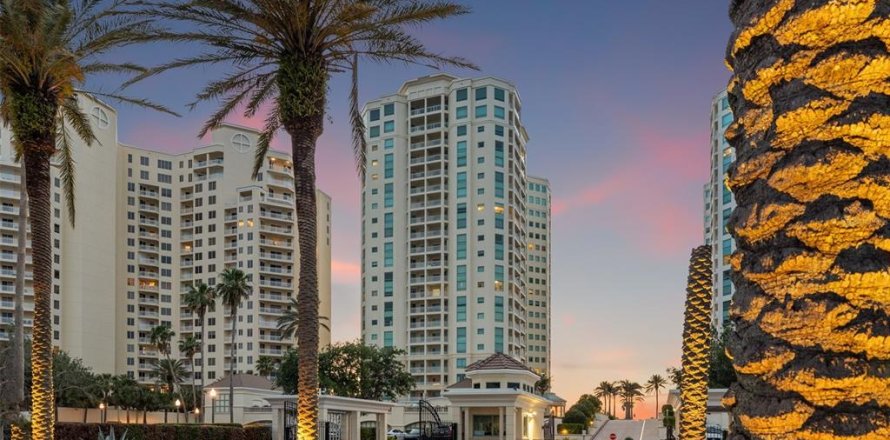 Condo in Clearwater, Florida, 3 bedrooms № 2097792