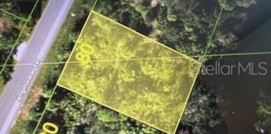 Land in Port Charlotte, Florida № 2165195
