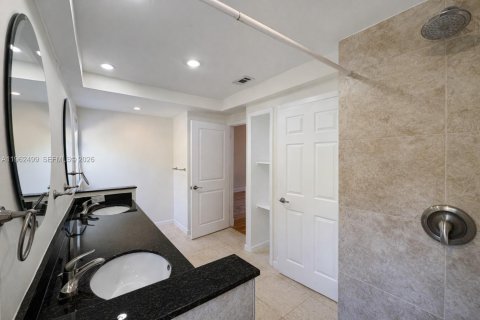 Townhouse in Boca Raton, Florida 3 bedrooms, 130.06 sq.m. № 2024278 - photo 24