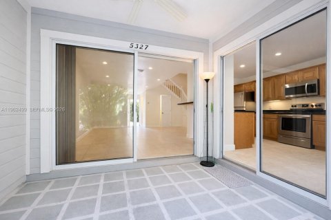 Townhouse in Boca Raton, Florida 3 bedrooms, 130.06 sq.m. № 2024278 - photo 13