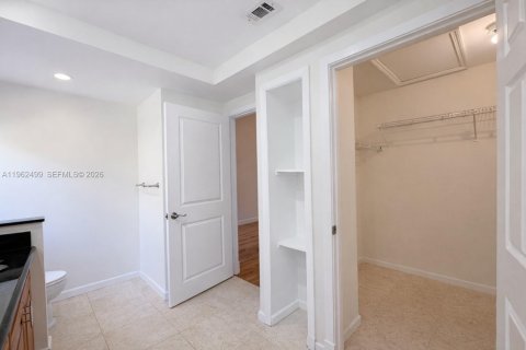 Townhouse in Boca Raton, Florida 3 bedrooms, 130.06 sq.m. № 2024278 - photo 25