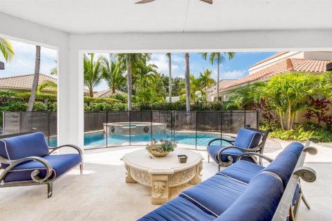 House in Wellington, Florida 4 bedrooms, 405.15 sq.m. № 2249187 - photo 19