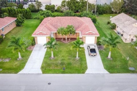 Appartement à louer à Punta Gorda, Floride: 2 chambres, 112.23 m2 № 1618844 - photo 3