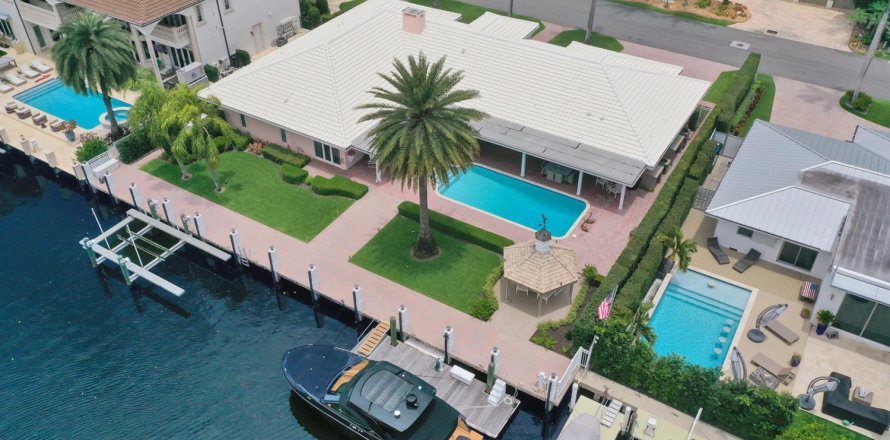 Villa ou maison à Fort Lauderdale, Floride 4 chambres, 397.53 m2 № 2077585