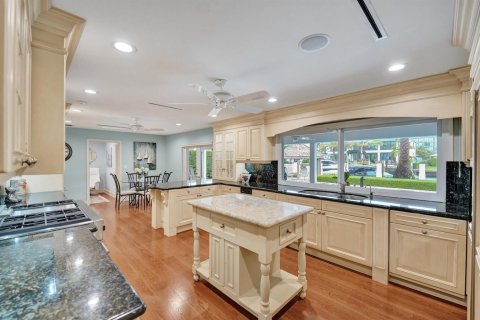 Villa ou maison à vendre à Fort Lauderdale, Floride: 4 chambres, 397.53 m2 № 2077585 - photo 19