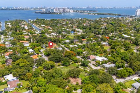 Villa ou maison à vendre à Miami Shores, Floride: 3 chambres, 187.29 m2 № 2282212 - photo 29