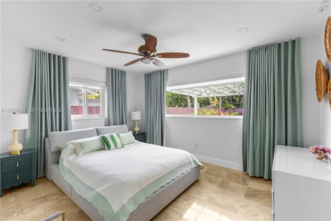 Villa ou maison à vendre à Miami Shores, Floride: 3 chambres, 187.29 m2 № 2282212 - photo 17