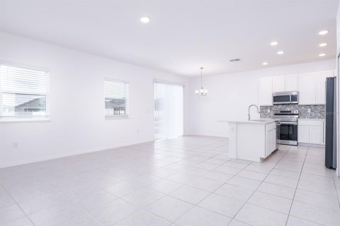 House in Haines City, Florida 3 bedrooms, 139.82 sq.m. № 1540901 - photo 7