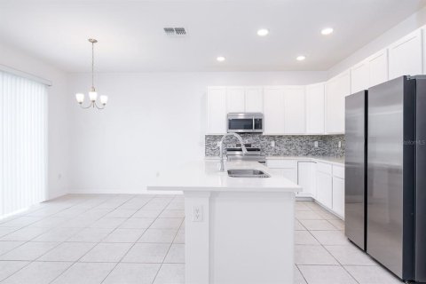 House in Haines City, Florida 3 bedrooms, 139.82 sq.m. № 1540901 - photo 11